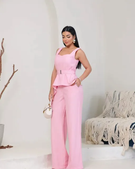 conjunto feminino de alfaiataria pantalona e blusa rosa